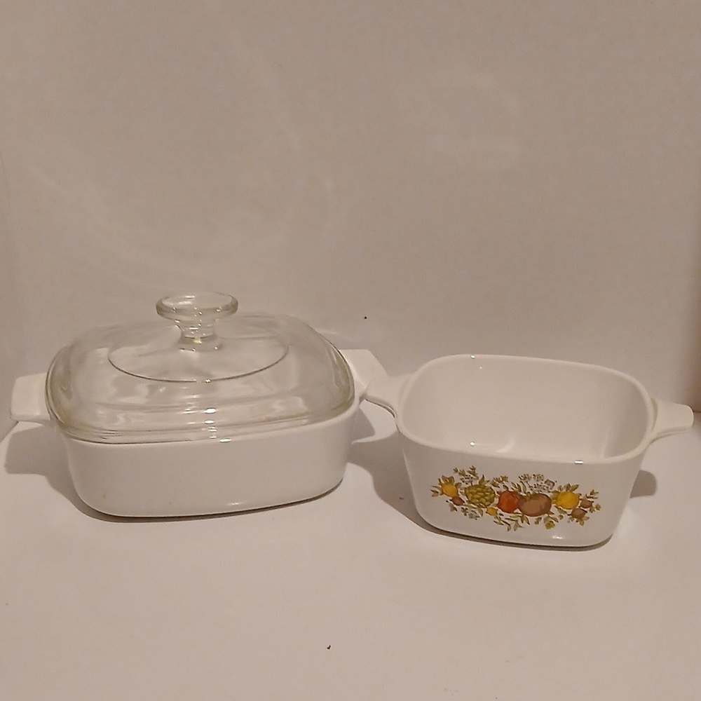 Corningware Pyrex Spice Of Life White Casserole Dish with Floral Design